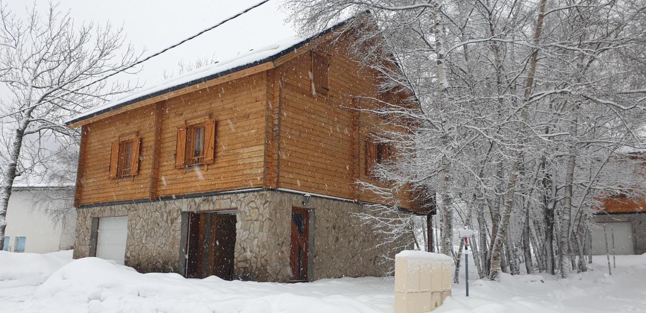 Chalet Bois Au Milieu Des Pyrenees LʼHospitalet-près-lʼAndorre Zewnętrze zdjęcie
